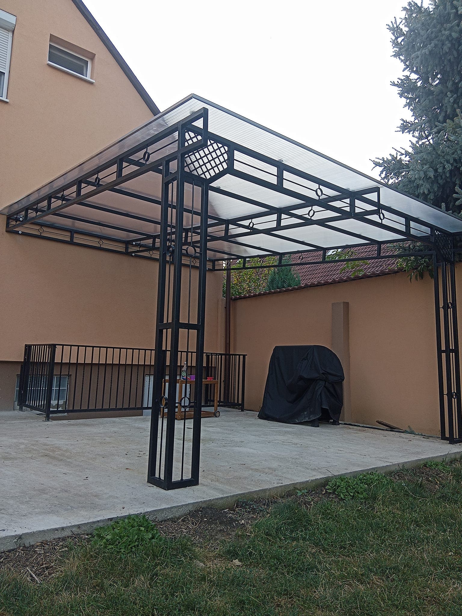 Egyéb egyedi acél szerkezetek